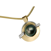 14KT YELLOW AND WHITE GOLD PENDANT WITH TAHITIAN PEARL